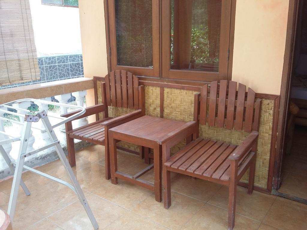 Kalinka Inn Gili Meno Exterior photo