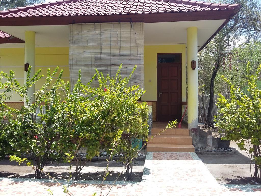 Kalinka Inn Gili Meno Exterior photo